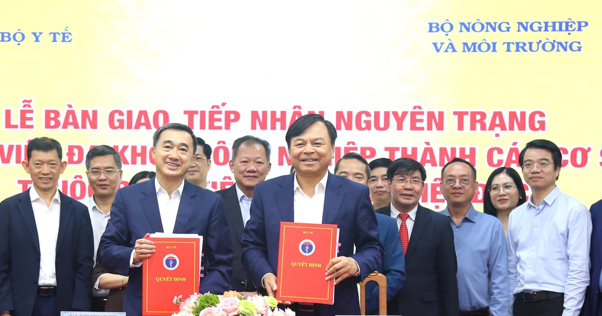 benh vien 1774425975151425024776 83 0 1333 2000 crop 1774425984910559133586 0 493 757 1704 crop 1774