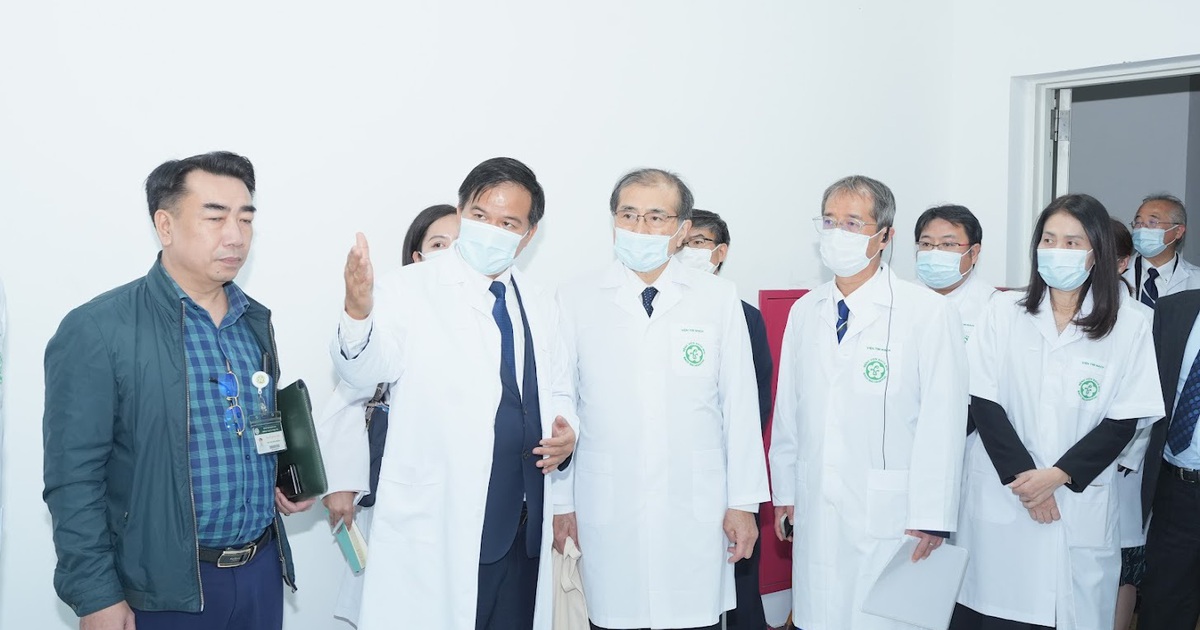 Benh Vien Bach Mai 1768995135510361865026 0 0 909 1455 Crop 17689951423331892279045