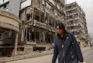 Toàn cảnh quốc tế trưa 29/3: Iran nhắm mục tiêu “500 lính Mỹ” ở Dubai 2 benh vien o iran hu hai trong dot tan cong 1 3. reuters