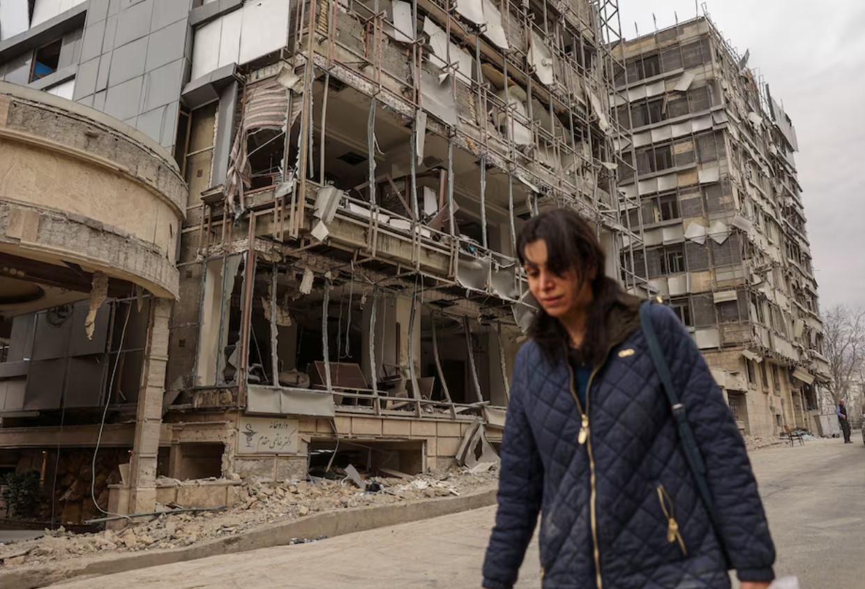 benh vien o iran hu hai trong dot tan cong 1 3. reuters