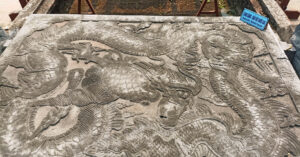 Bí ẩn bàn tay người trên hình rồng điêu khắc là bảo vật quốc gia 1 bi an ban tay nguoi tren hinh rong dieu khac la bao vat quoc gia 2313