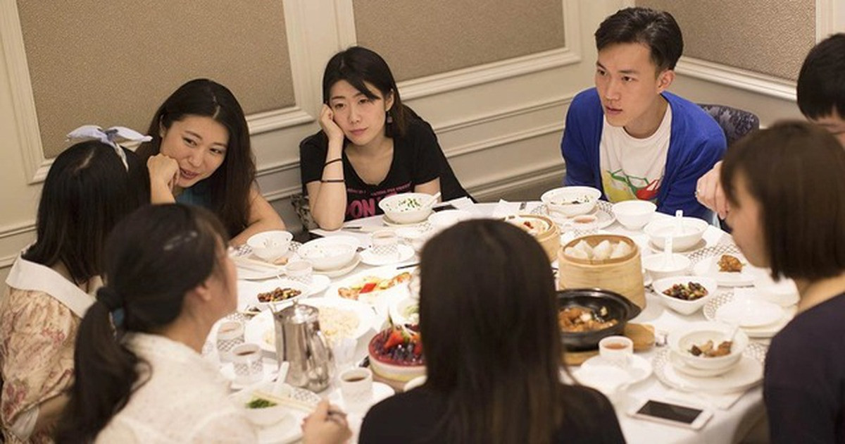 Bi Ep Bao Ca Buoi Hop Lop Vi Giau Toi Dung Len Tra Phan Minh Roi Di Ve Khien Tat Ca Sung So 9334Bb1B