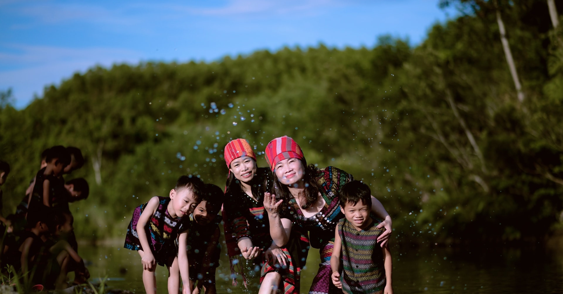 bo anh ky yeu cua hoc sinh bru van kieu khien cong dong mang thich thu 1512