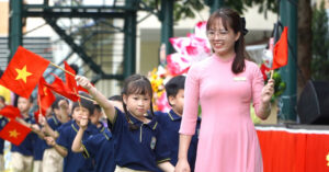 Bo Gd Dt Noi Ve Nhung Chinh Sach Moi Cham Lo Nang Cao Doi Song Cua Giao Vien 956