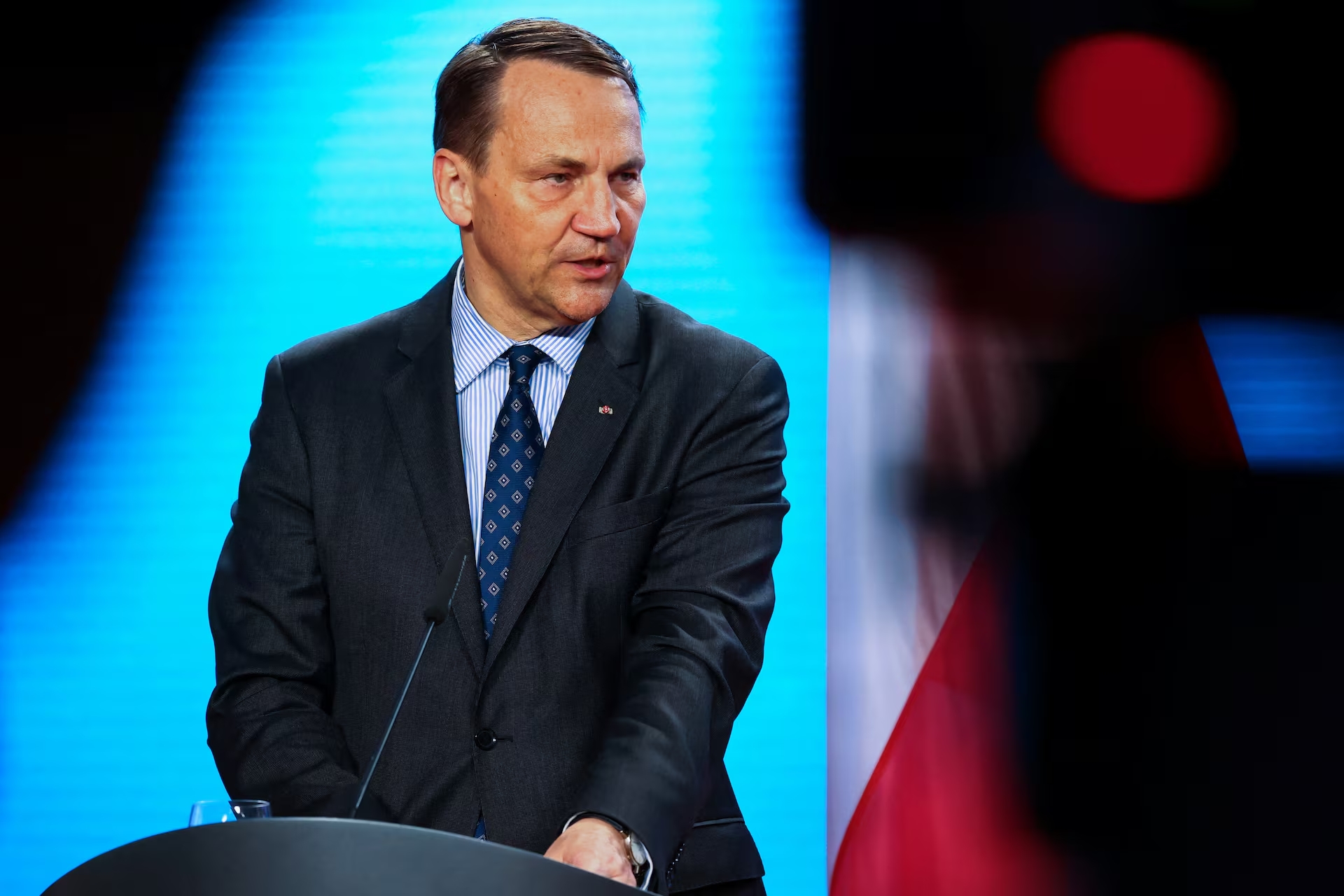 bo truong ngoai giao ba lan radoslaw sikorski anh theo reuters