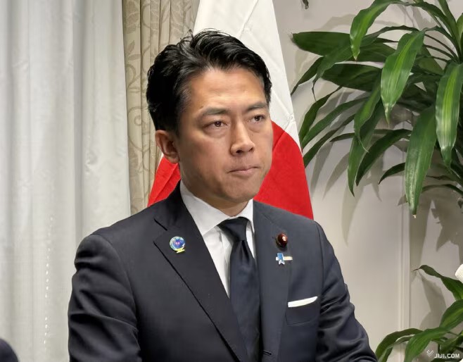 bo truong quoc phong nhat ban koizumi shinjiro tai hop bao anh jiji press