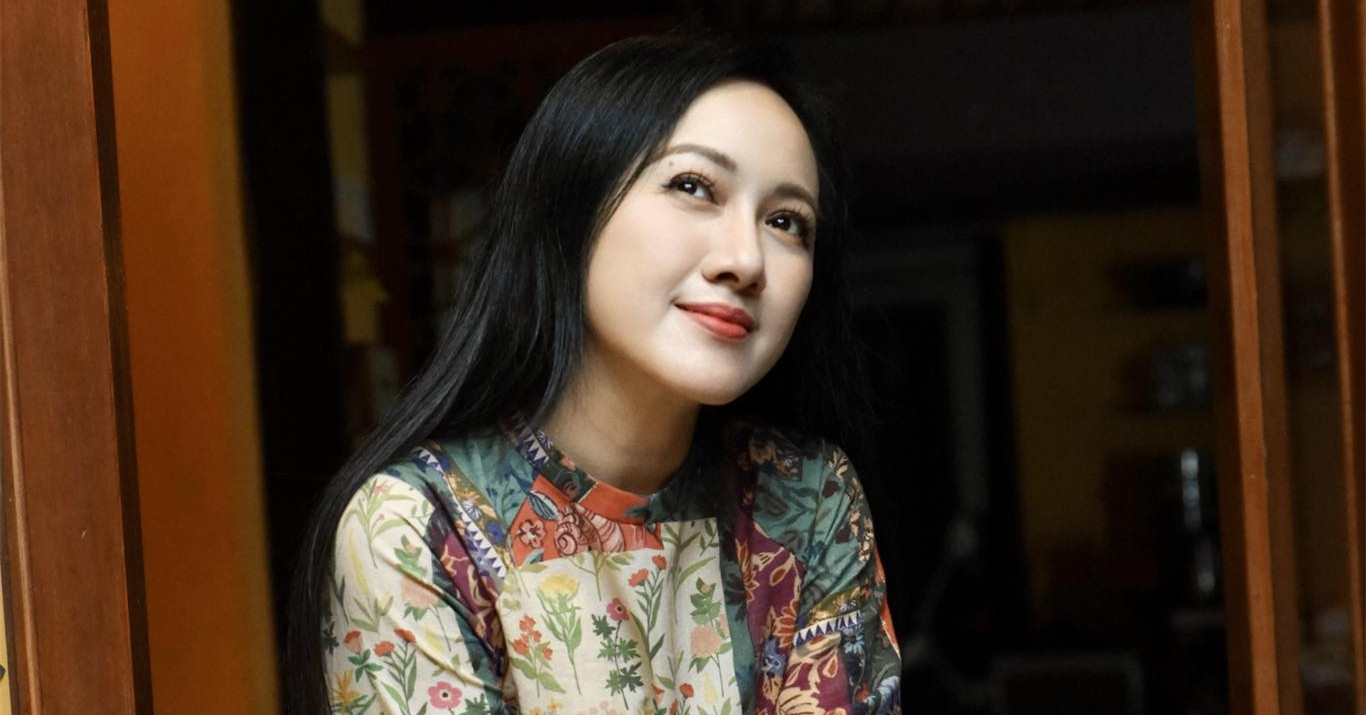 btv hoai anh vtv dep thanh lich hoa hau ngoc han vien man ben chong cong chuc 1538
