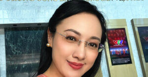 btv hoai anh vtv tre dep tuoi u50 mc diep chi lam tron loi hua voi bo 1902