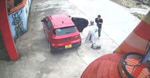 buc tam thu tiet lo ly do nguoi con bo roi cha tai chua 2137