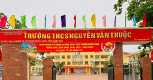 Cach Chuc Mot Hieu Truong Lien Quan Den Sua Diem Tu Yeu Len Gioi Cho Hoc Sinh 384