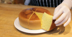 Cách Làm Bánh Bông Lan Bằng Nồi Cơm Điện Ngon Xốp 1 cach lam banh bong lan bang noi com dien