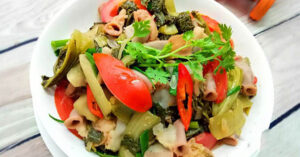 Cách Làm Lòng Non Xào Dưa Giòn Ngon Cả Nhà Đều Thích