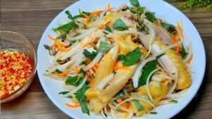 Cách làm nộm từ thịt gà luộc ngày Tết, chỉ 20 phút có ngay món ngon 1 cach lam nom tu thit ga luoc ngay tet chi 20 phut co ngay mon ngon 233001