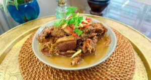 Cach Lam Thit Vit Kho Gung Thom Nuc Mui Va Meo Khu Mui Hoi Don Gian 2863