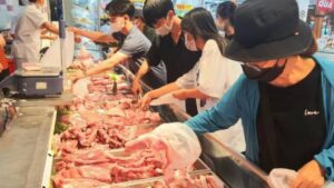 cach nhan biet thit lon tang trong khi di cho nguoi noi tro lau nam tuyet doi tranh mua loai nay 160