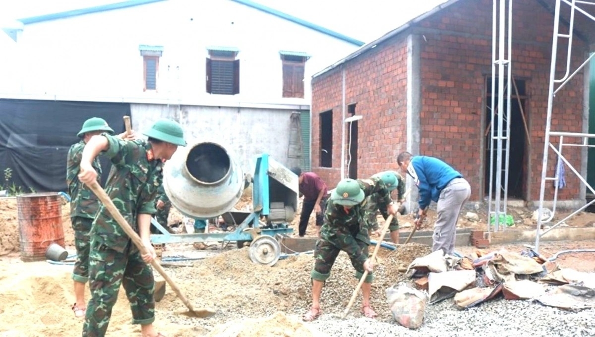 Canbochiensitrungdoan6Bochihuyquansuthanhphohuetichcucthamgiachiendichquangtrung1 176728564552361412