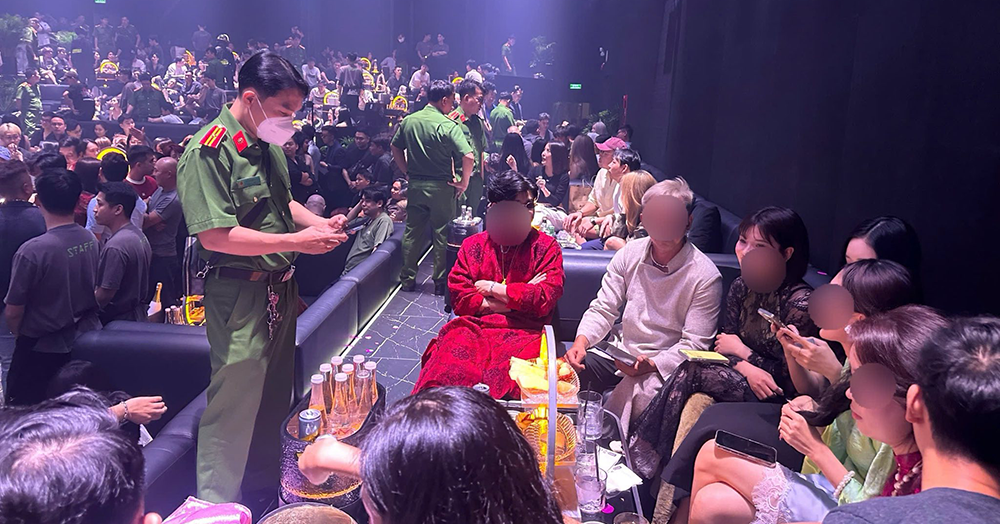 Canh Sat Dot Kich Quan Bar O Trung Tam Tphcm 878