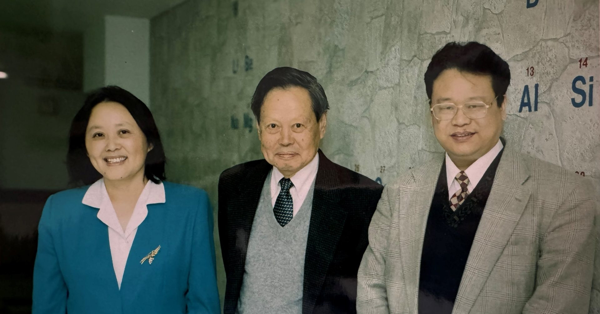 cap vo chong tien si tang truong cu 12 trieu usd de tri an nhung nguoi thay 1309