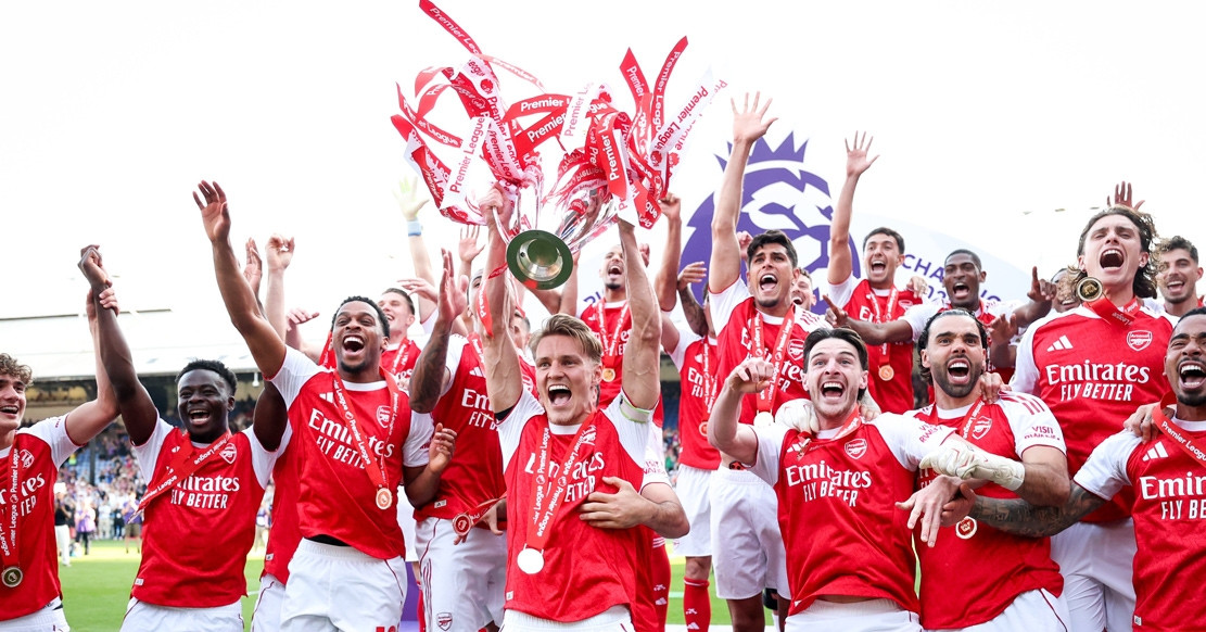 cau thu arsenal nang cao cup vo dich ngoai hang anh 267