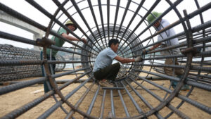 Tập trung máy móc sửa chữa trụ cầu Sông Lô (Phú Thọ) sau sự cố trơ lõi thép 2 cau sl16