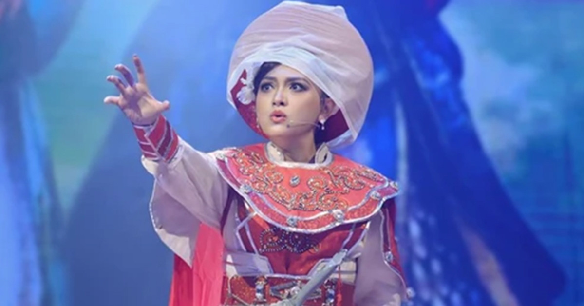 chan chinh hat nhep siet chat noi dung bieu dien cua nghe si 708