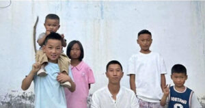 chang trai 20 tuoi nhan nuoi 3 chau mo coi gan 10 nam sau duoc giup doi doi 2711