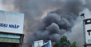 Chay Lon O Tphcm Nhieu Nguoi Hoi Ha Di Doi Tai San 2011