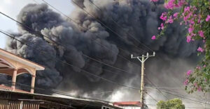 chay lon tai kho nem mut o tphcm cot khoi cao hang tram met 1531