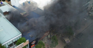 chay lon tai quan ech khoi boc khet let khu dan cu nao loan 1312