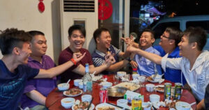 Chi Mot Hoa Don 10 Trieu Cua Buoi Hop Lop Tinh Ban 14 Nam Tan Vo Cau Chuyen Khien Ai Cung Giat Minh