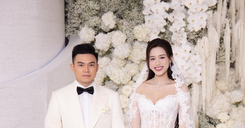 chong hoa hau do thi ha trung cu dai bieu hdnd nha phuong khoe co bung sau sinh 2308