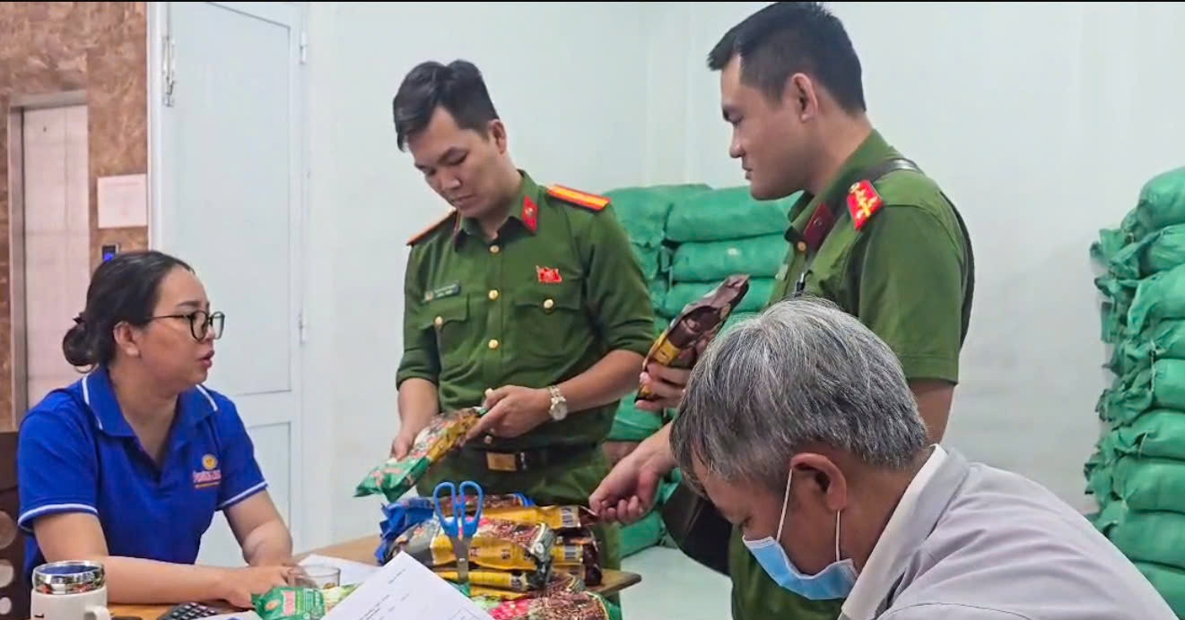 Chu Doanh Nghiep Tron Hoa Chat Lam Ca Phe Gia Ban Ra Gan 1 Tan Moi Ngay O Da Nang 2385