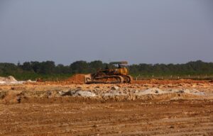 chu dau tu mong muon tinh som ban giao mat bang de day nhanh tien do thi cong du an cang hang khong