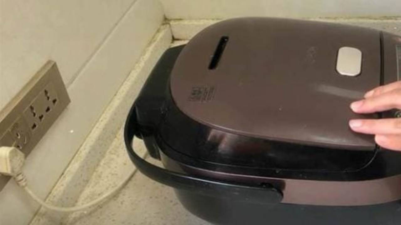 chuyen gia canh bao 6 thiet bi can rut phich cam ngay keo tien dien tang vot gap doi 145941