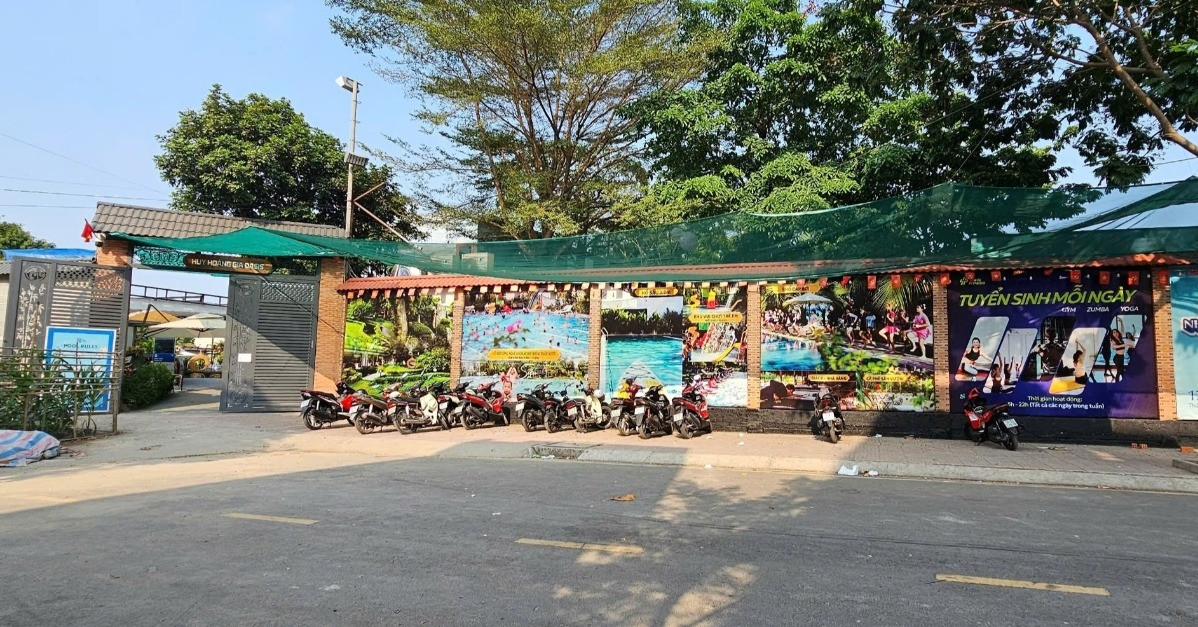 chuyen ve noi o moi hon 1 thang be trai tu vong thuong tam trong ho boi gan nha 1411