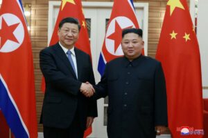 chuyen tham va cai bat tay lich su giua hai nha lanh dao trung quoc va trieu tien nam 2019 anh reu