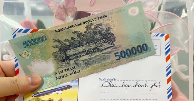 Co Dau Noi Gi Ve Viec Doi Tien Mung Cuoi Gay Tranh Cai Mang Xa Hoi 699