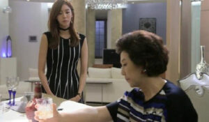 con trai ngoai tinh me bao con don co ta ve day me cham ngo dau chong phai xem man kich do me va vo