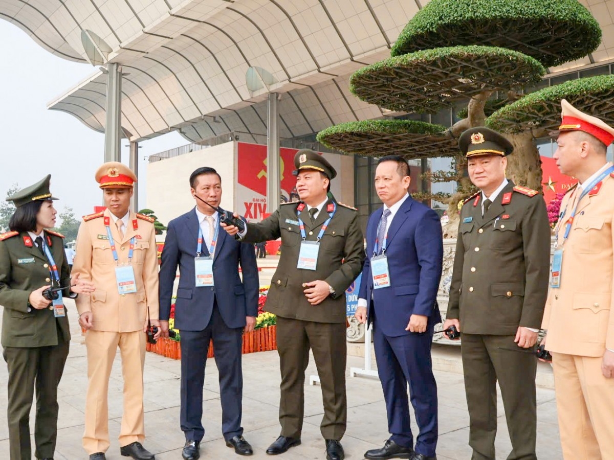 Cong An Ha Noi Dien Tap Dan Doan Bao Dam An Toan Tuyet Doi Phuc Vu Dai Hoi Xiv Cua Dang 202601140923