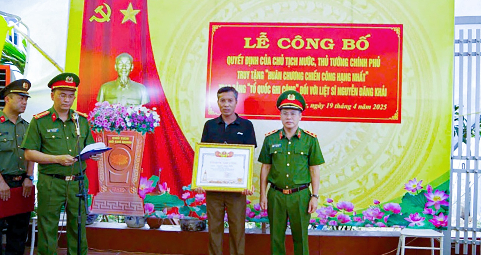 Cong An Hung Yen Tuyen Dung Em Gai Cua Liet Si Nguyen Dang Khai Vao Phong An Ninh Kinh Te 384