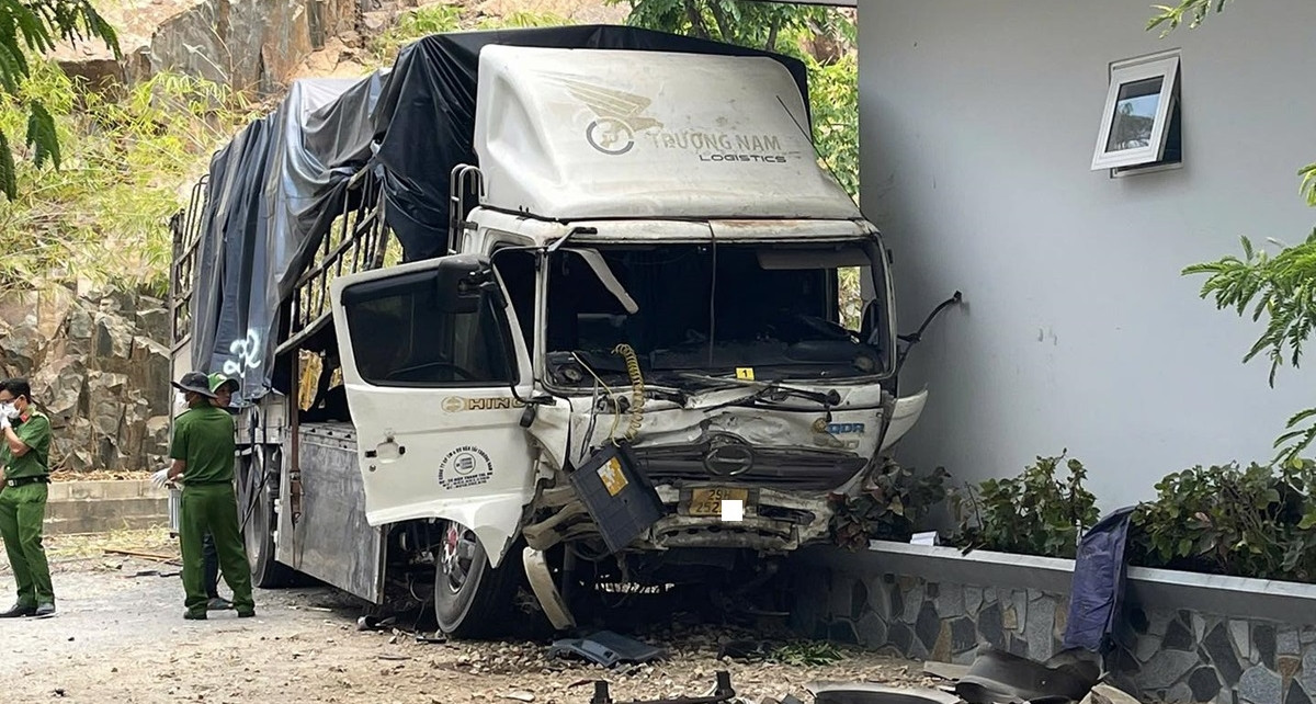 cong an lam dong khoi to vu an xe tai lao xuong trien nui 3 nguoi tu vong 2349