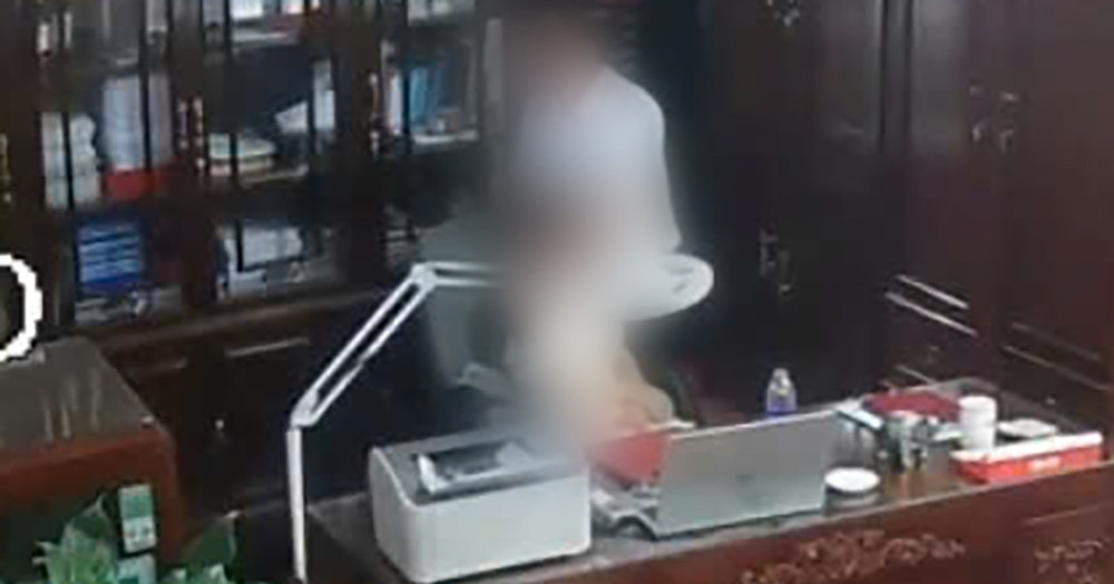 Cong An Lam Ro Clip Nghi Lanh Dao Truong Thpt Than Mat Voi Phu Nu 2440