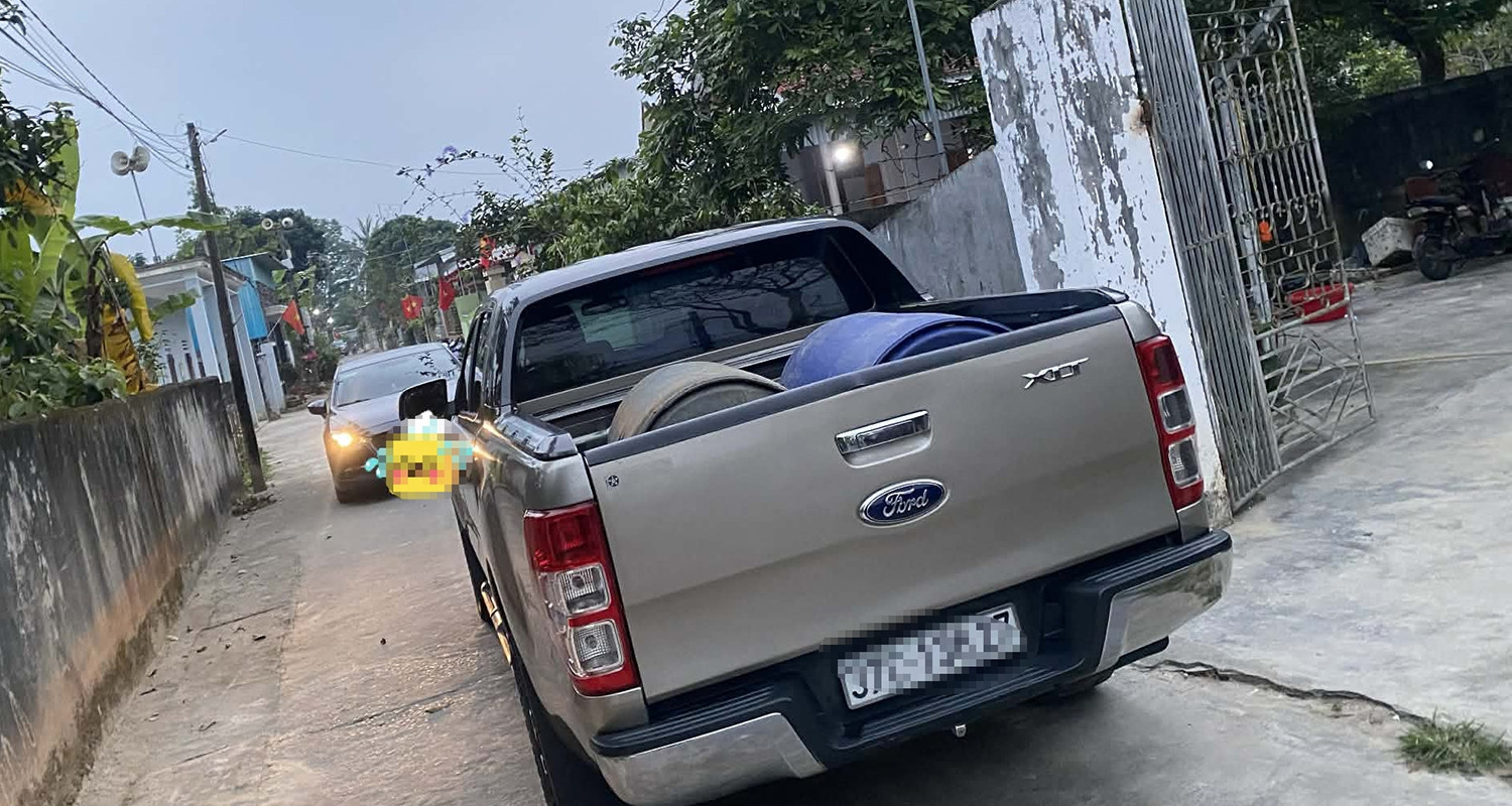 cong an xac minh clip tai xe do o to chan duong bi to thieu hop tac 753