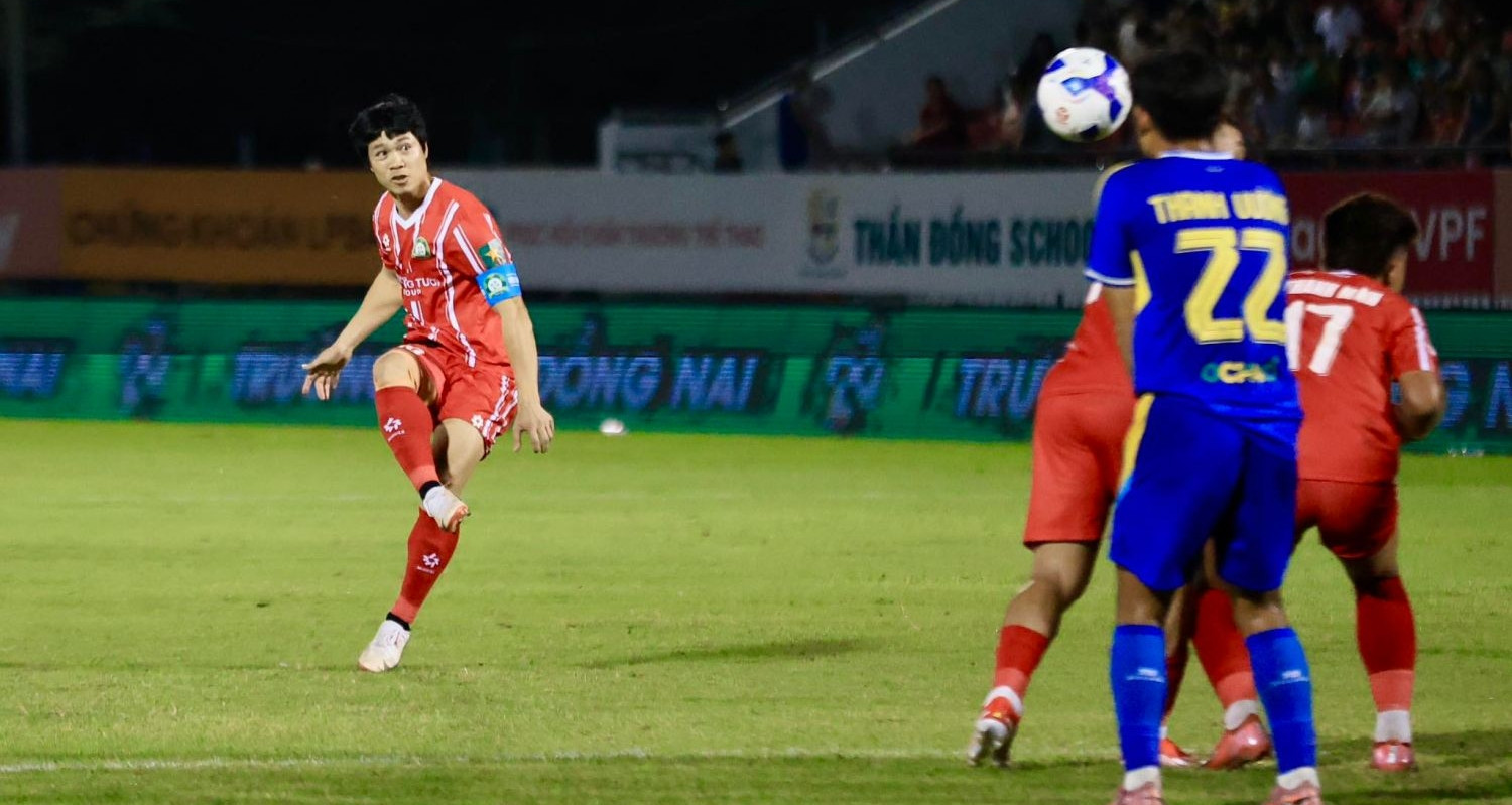 cong phuong ghi sieu pham ngay tai xuat dong nai sap len v league 1864