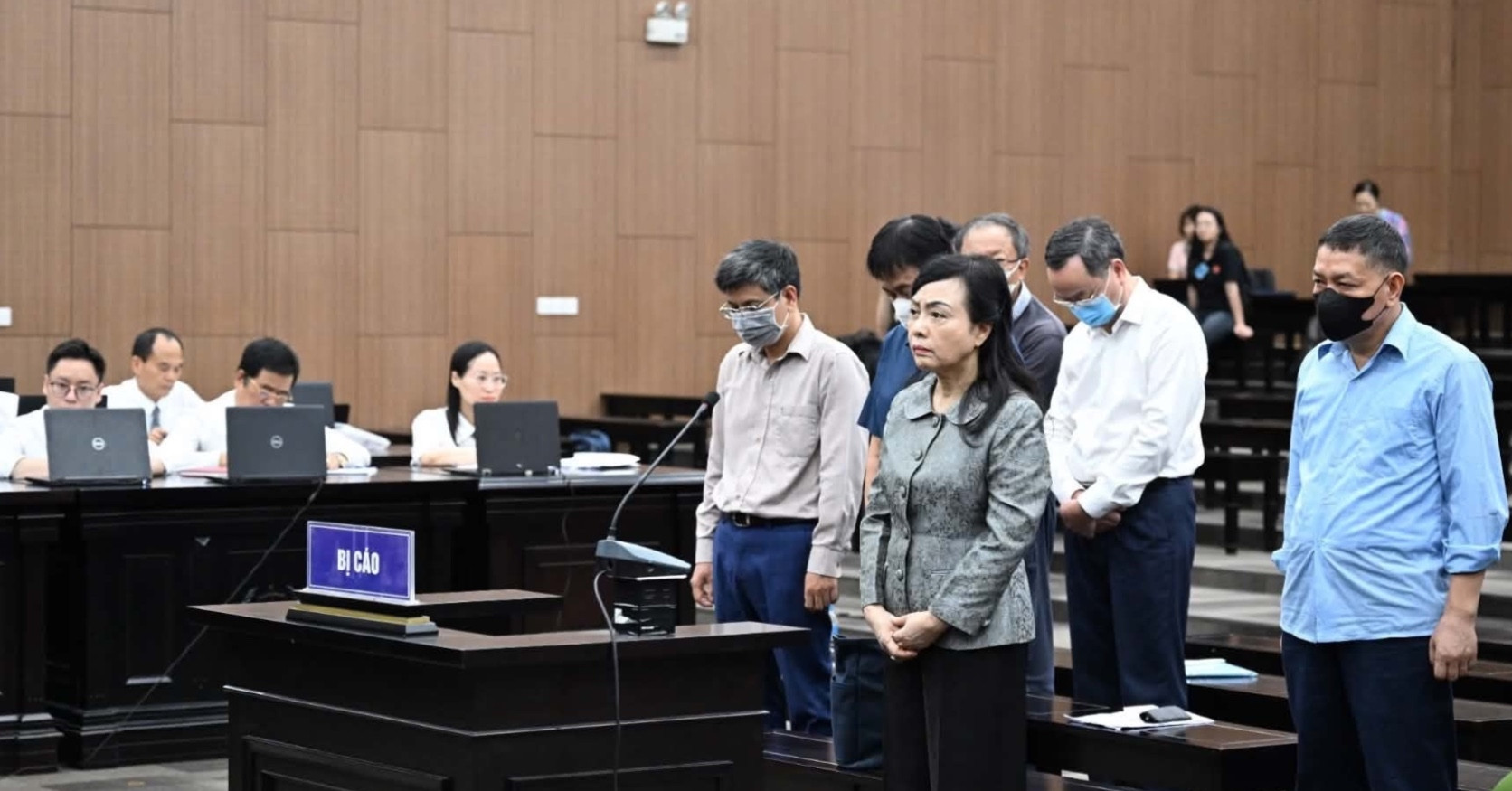 cuu bo truong y te nguyen thi kim tien bat ngo tu choi 2 luat su bao chua 891