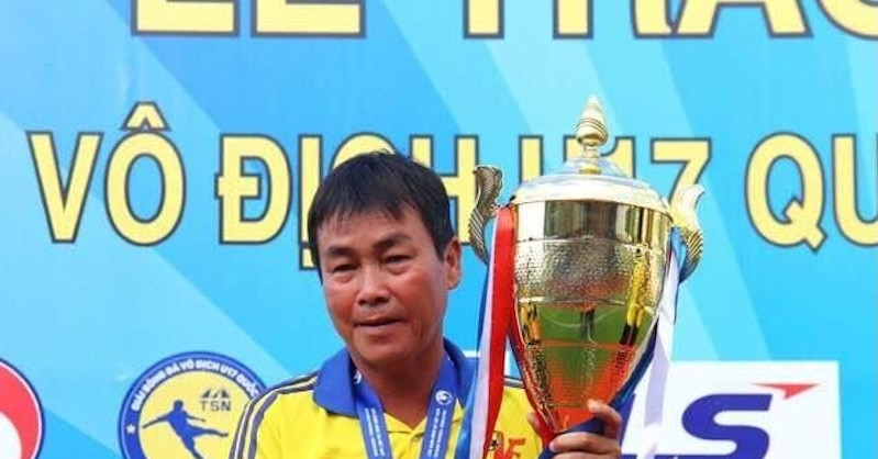 cuu danh thu ho van loi qua doi 1258