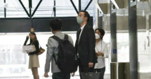 Cuu Hieu Truong Linh An Tu Vi Lo De Thi Cho Trung Tam Day Them Cua Nguoi Tinh 3333