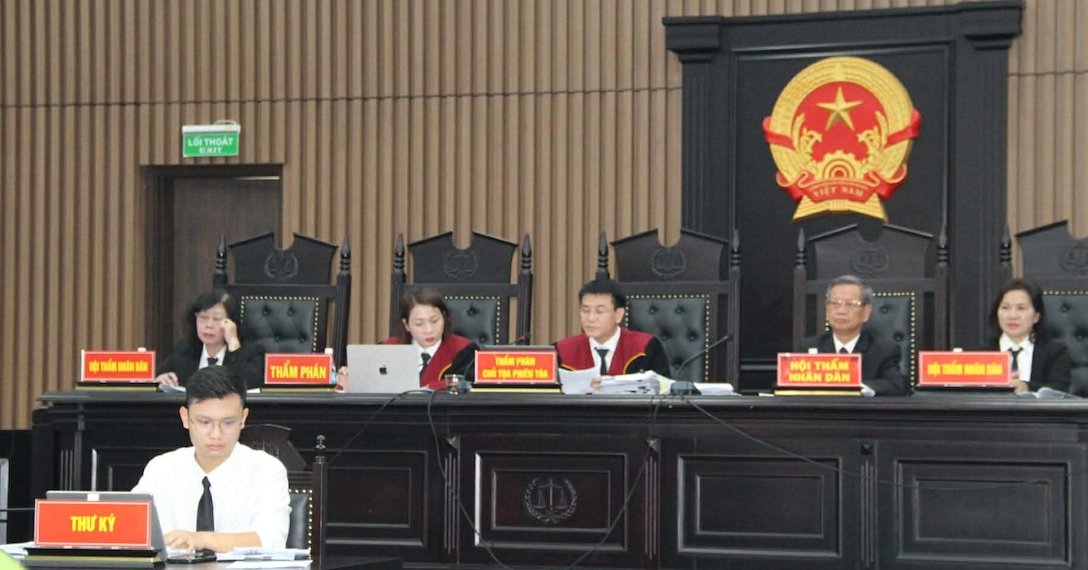 cuu pho cuc truong bi xet xu vang mat da chuyen tien ty de khac phuc hau qua 2033