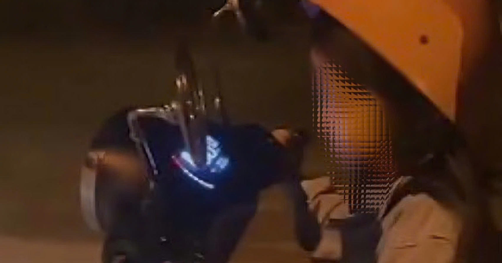 da xac minh duoc tuoi be gai lai xe may dien tren duong o quang ninh 2367