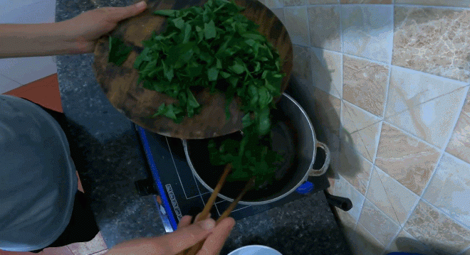 Đặc sản 'trời cho' ít người biết ở miền Bắc, giòn ngon, vị đăng đắng dac san troi cho it nguoi biet o mien Bac gion ngon vi dang dang 1 1745744961 788 width660height359